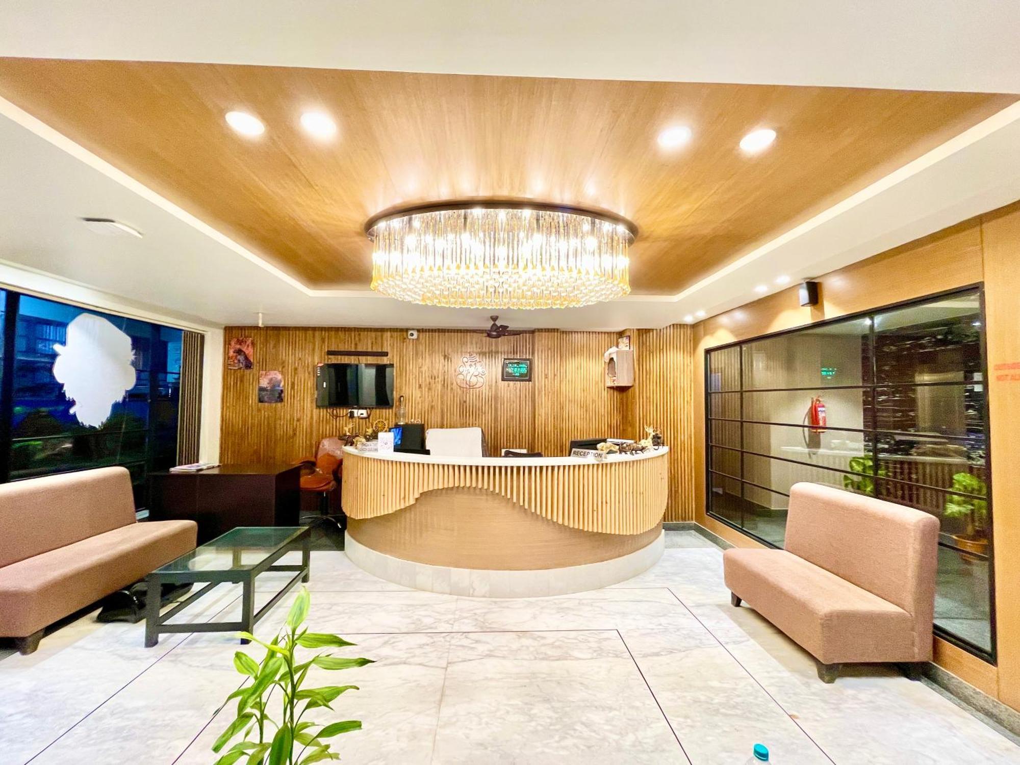 Hotel Rb International ! Puri Near-Sea-Beach-And-Temple Fully-Air-Conditioned-Hotel With-Lift-And-Card Payment Accepted-Parking-Facility, Best Hotel In Puri Dış mekan fotoğraf