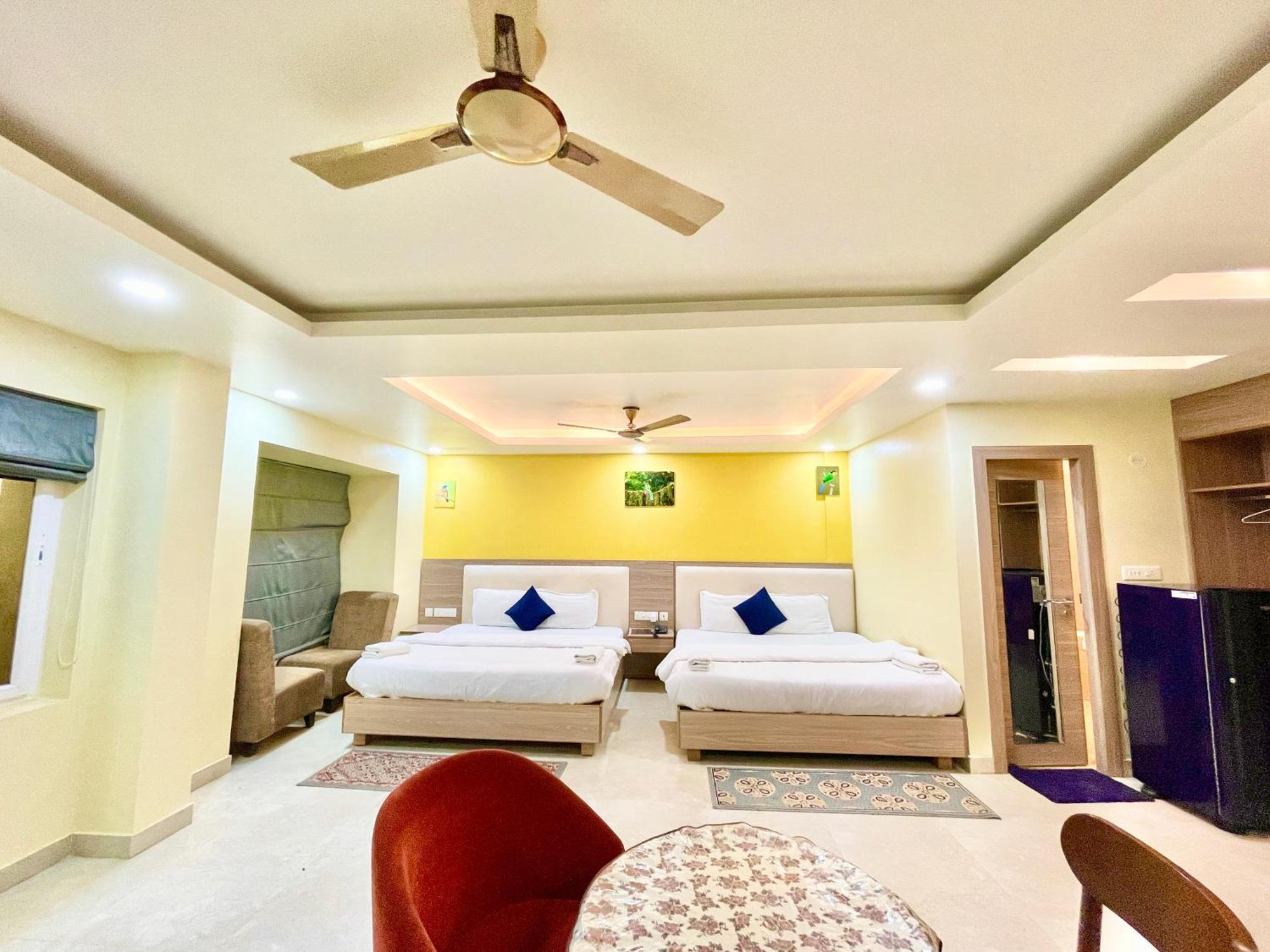 Hotel Rb International ! Puri Near-Sea-Beach-And-Temple Fully-Air-Conditioned-Hotel With-Lift-And-Card Payment Accepted-Parking-Facility, Best Hotel In Puri Dış mekan fotoğraf