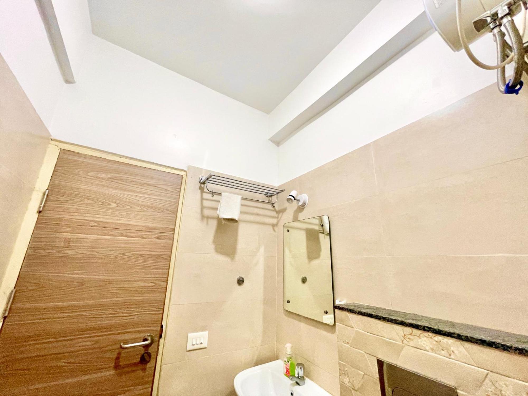 Hotel Rb International ! Puri Near-Sea-Beach-And-Temple Fully-Air-Conditioned-Hotel With-Lift-And-Card Payment Accepted-Parking-Facility, Best Hotel In Puri Dış mekan fotoğraf