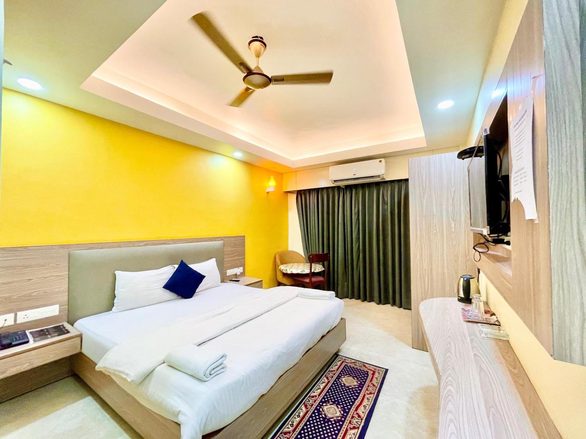 Hotel Rb International ! Puri Near-Sea-Beach-And-Temple Fully-Air-Conditioned-Hotel With-Lift-And-Card Payment Accepted-Parking-Facility, Best Hotel In Puri Dış mekan fotoğraf