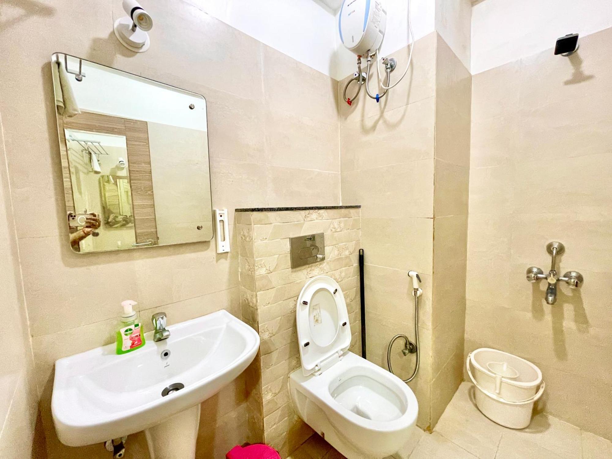Hotel Rb International ! Puri Near-Sea-Beach-And-Temple Fully-Air-Conditioned-Hotel With-Lift-And-Card Payment Accepted-Parking-Facility, Best Hotel In Puri Dış mekan fotoğraf