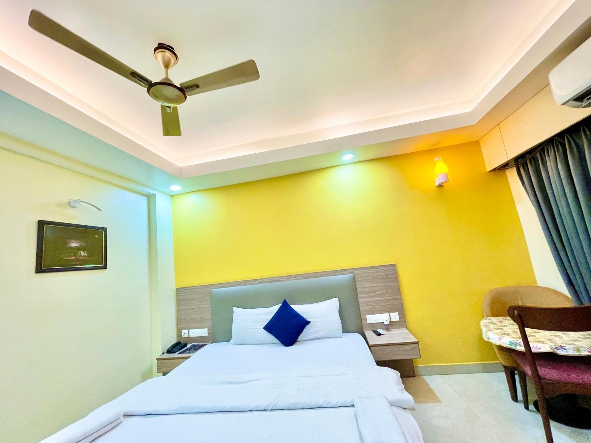 Hotel Rb International ! Puri Near-Sea-Beach-And-Temple Fully-Air-Conditioned-Hotel With-Lift-And-Card Payment Accepted-Parking-Facility, Best Hotel In Puri Dış mekan fotoğraf