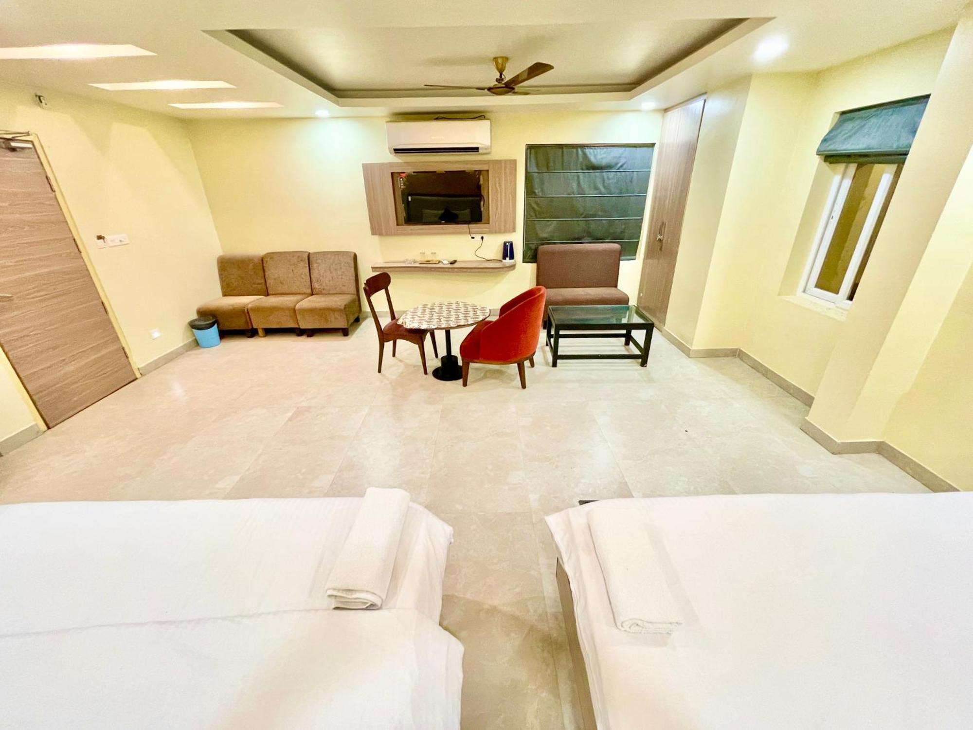 Hotel Rb International ! Puri Near-Sea-Beach-And-Temple Fully-Air-Conditioned-Hotel With-Lift-And-Card Payment Accepted-Parking-Facility, Best Hotel In Puri Dış mekan fotoğraf