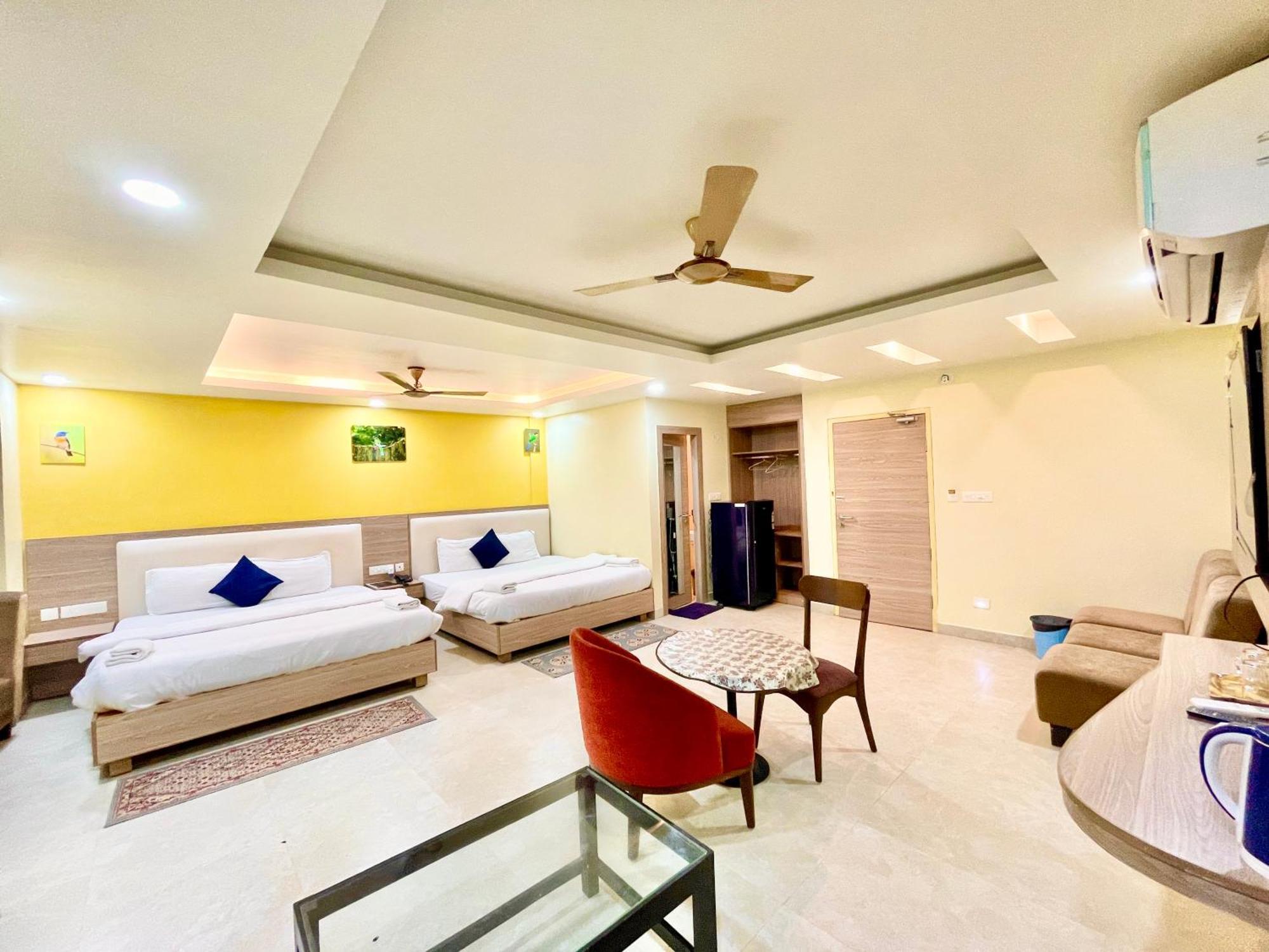 Hotel Rb International ! Puri Near-Sea-Beach-And-Temple Fully-Air-Conditioned-Hotel With-Lift-And-Card Payment Accepted-Parking-Facility, Best Hotel In Puri Dış mekan fotoğraf