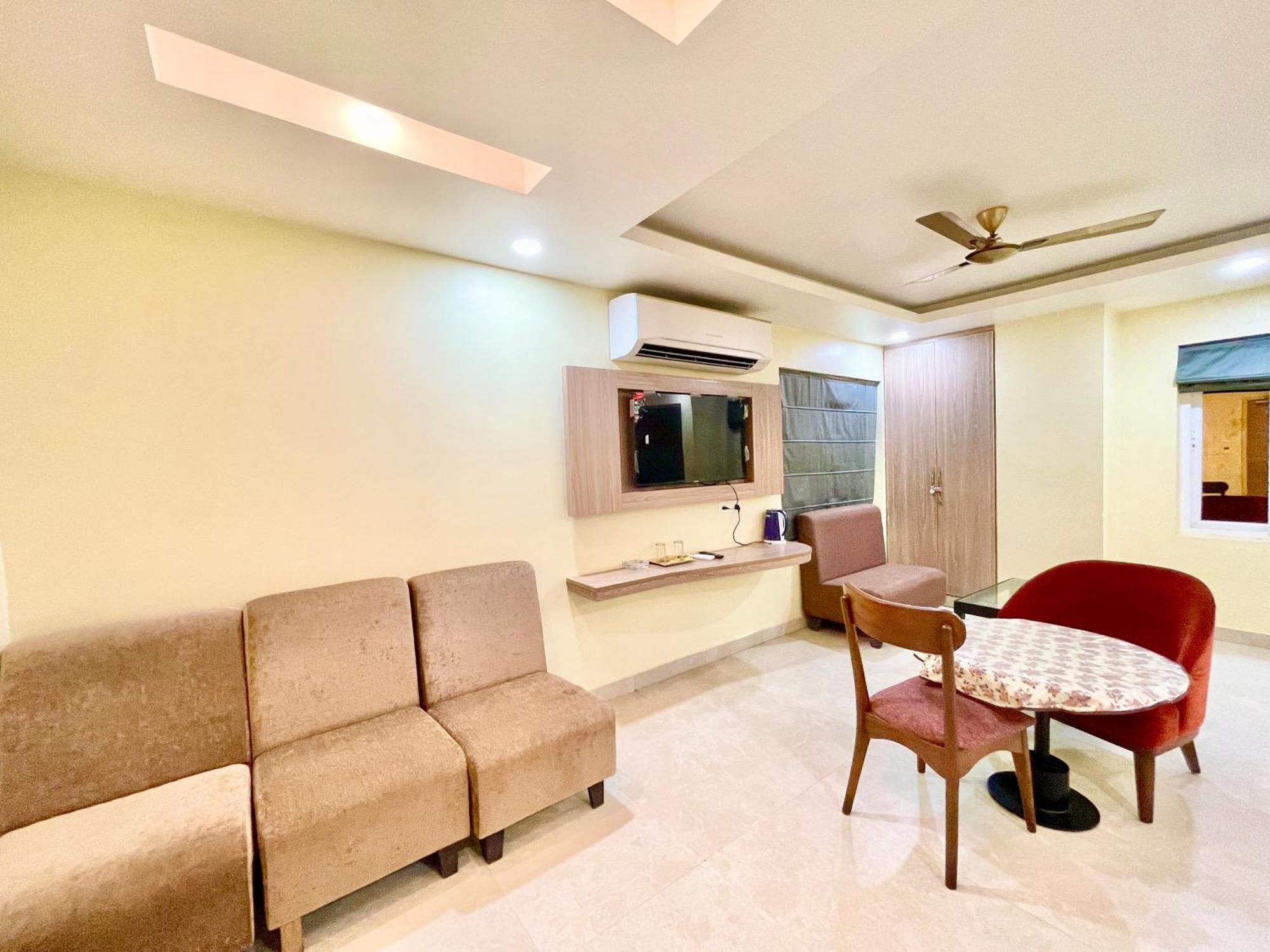 Hotel Rb International ! Puri Near-Sea-Beach-And-Temple Fully-Air-Conditioned-Hotel With-Lift-And-Card Payment Accepted-Parking-Facility, Best Hotel In Puri Dış mekan fotoğraf