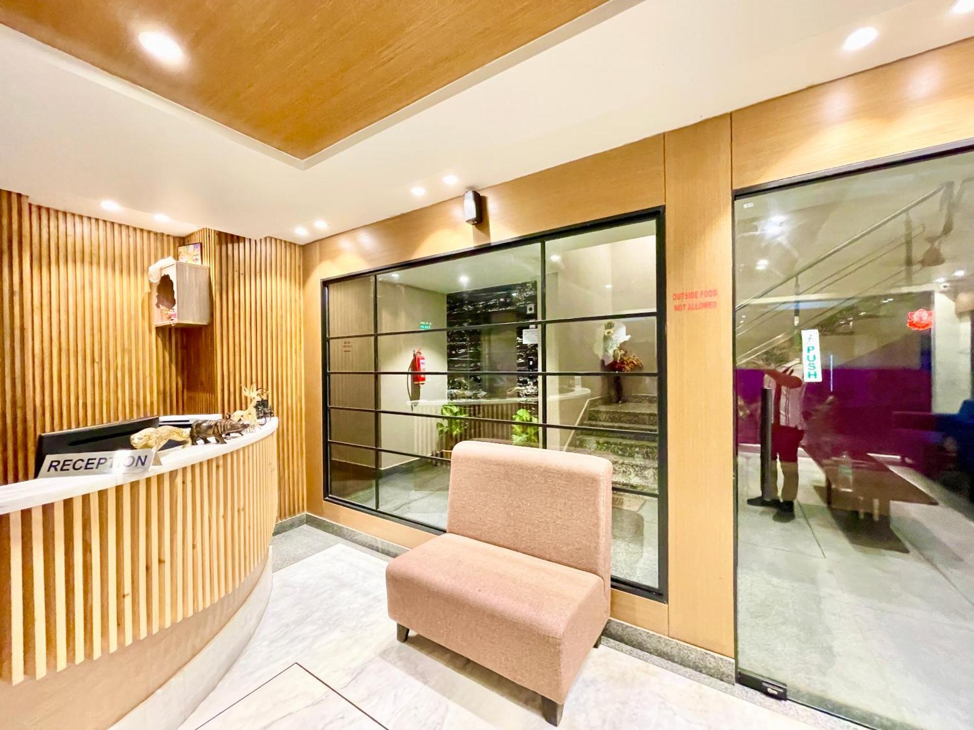 Hotel Rb International ! Puri Near-Sea-Beach-And-Temple Fully-Air-Conditioned-Hotel With-Lift-And-Card Payment Accepted-Parking-Facility, Best Hotel In Puri Dış mekan fotoğraf