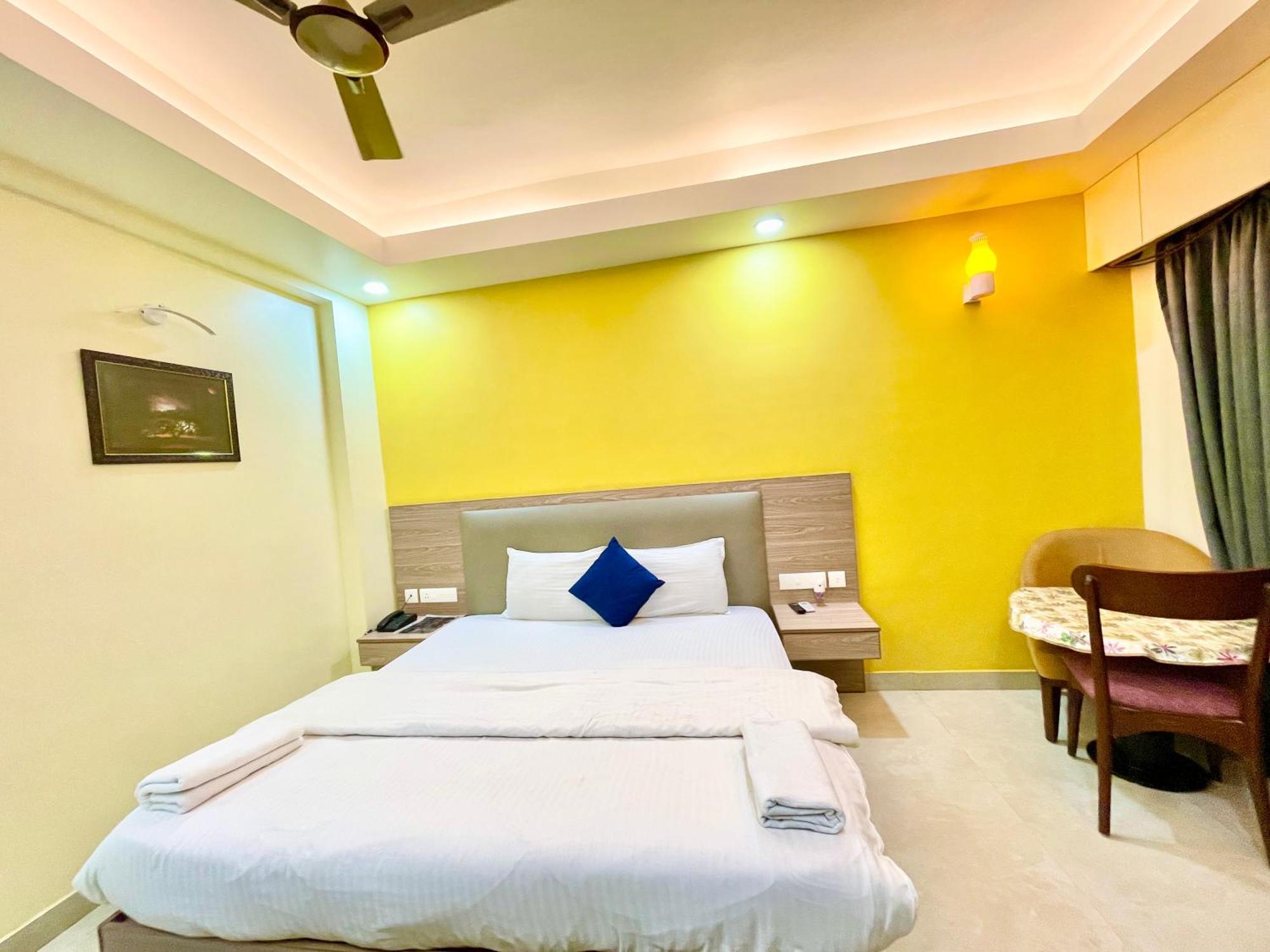 Hotel Rb International ! Puri Near-Sea-Beach-And-Temple Fully-Air-Conditioned-Hotel With-Lift-And-Card Payment Accepted-Parking-Facility, Best Hotel In Puri Dış mekan fotoğraf