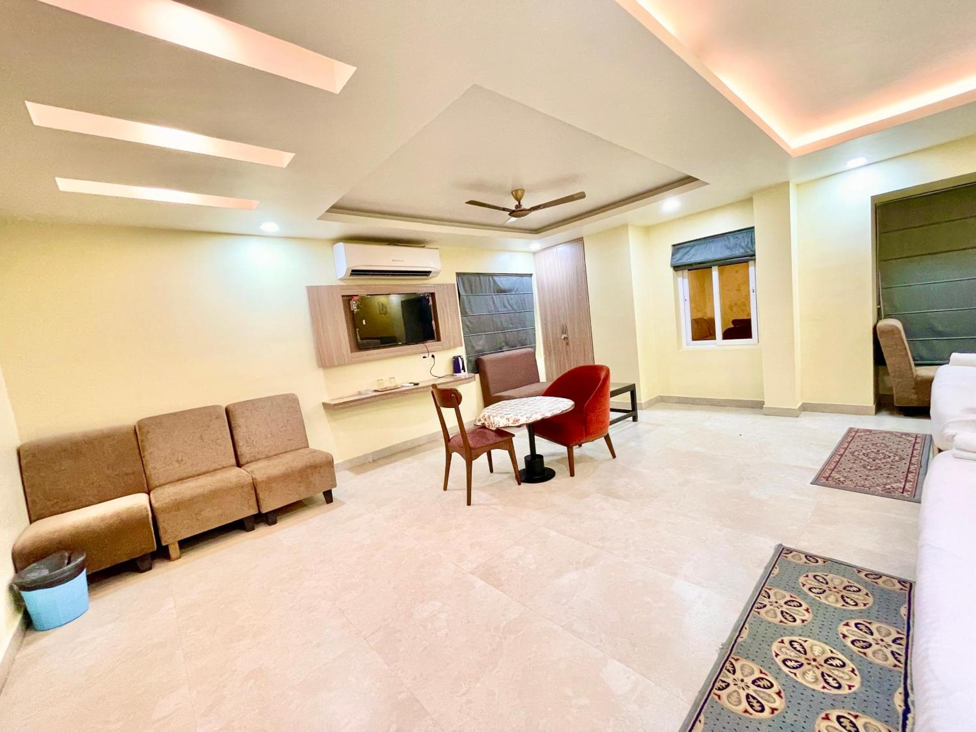 Hotel Rb International ! Puri Near-Sea-Beach-And-Temple Fully-Air-Conditioned-Hotel With-Lift-And-Card Payment Accepted-Parking-Facility, Best Hotel In Puri Dış mekan fotoğraf